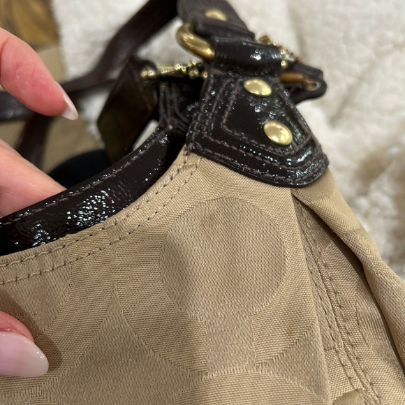 Vintage Coach F0973-14395 Beige and Dark Brown Shoulder Bag - Picture 16 of 16